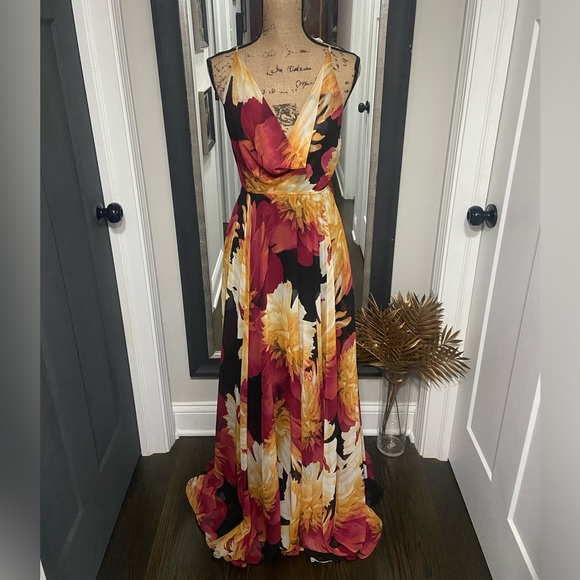 Floral maxi dress - Picture 1 of 4